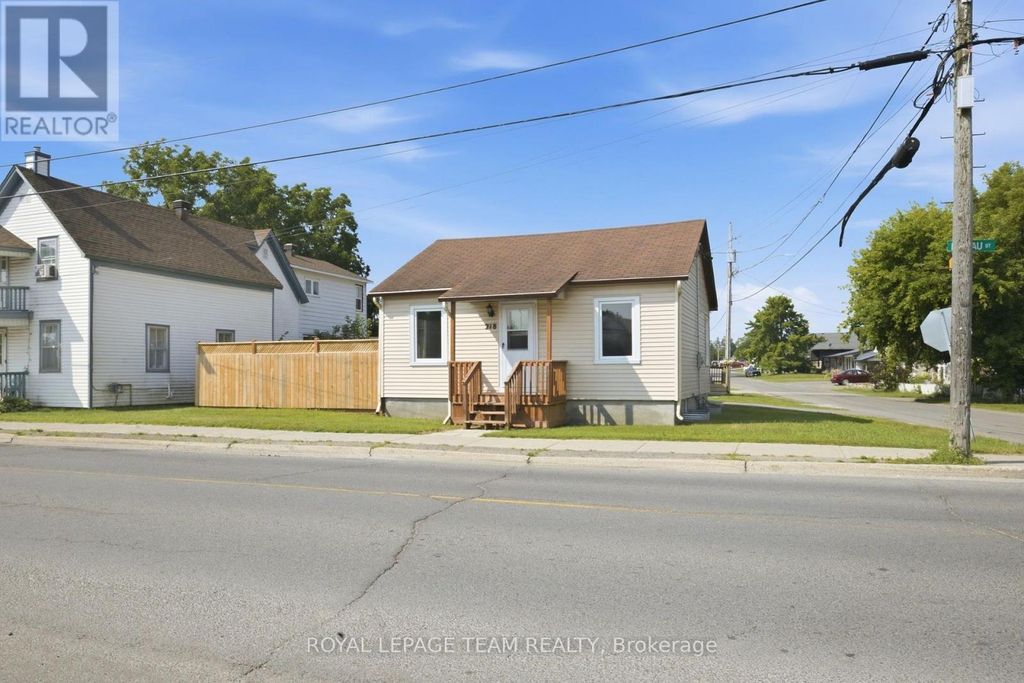 218 Rideau Street, North Grenville