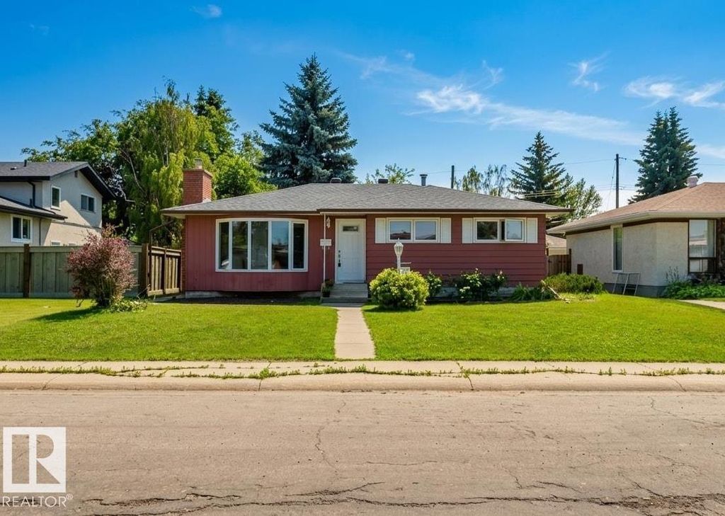 11115 39a Av Nw, Edmonton