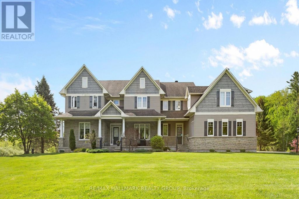 137 Goodman Drive, Ottawa
