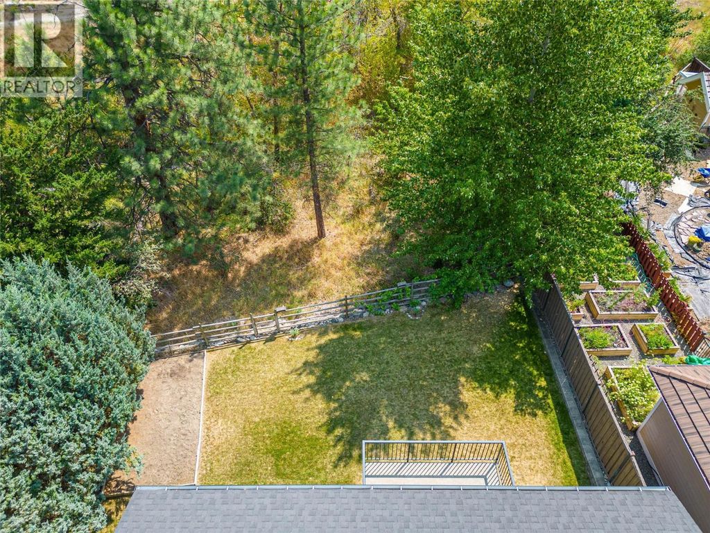 8901 Grizzly Crescent, Kamloops