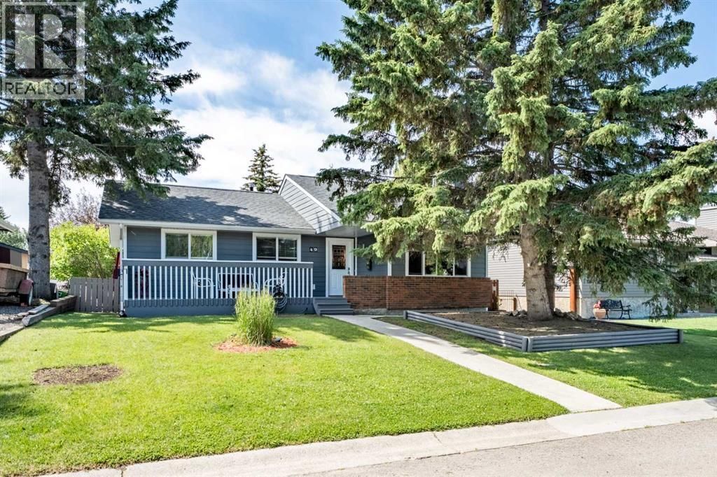 49 Lock Crescent, Okotoks