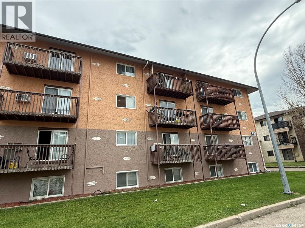 403 522 X Avenue S, Saskatoon