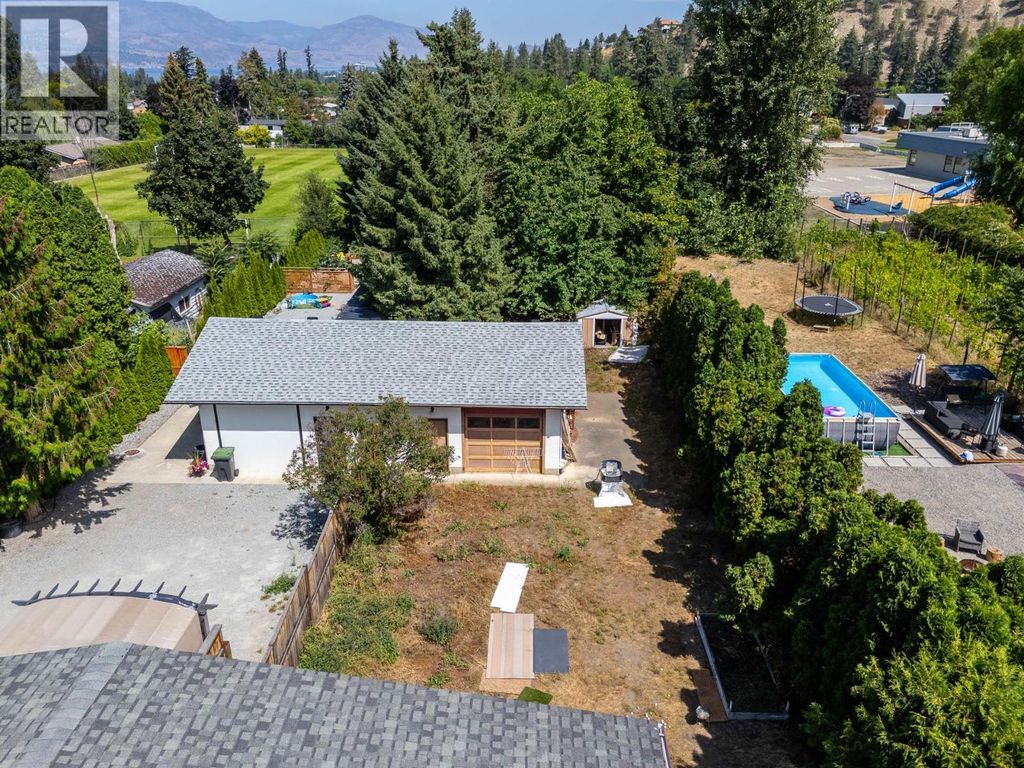 744 Mcclure Road, Kelowna