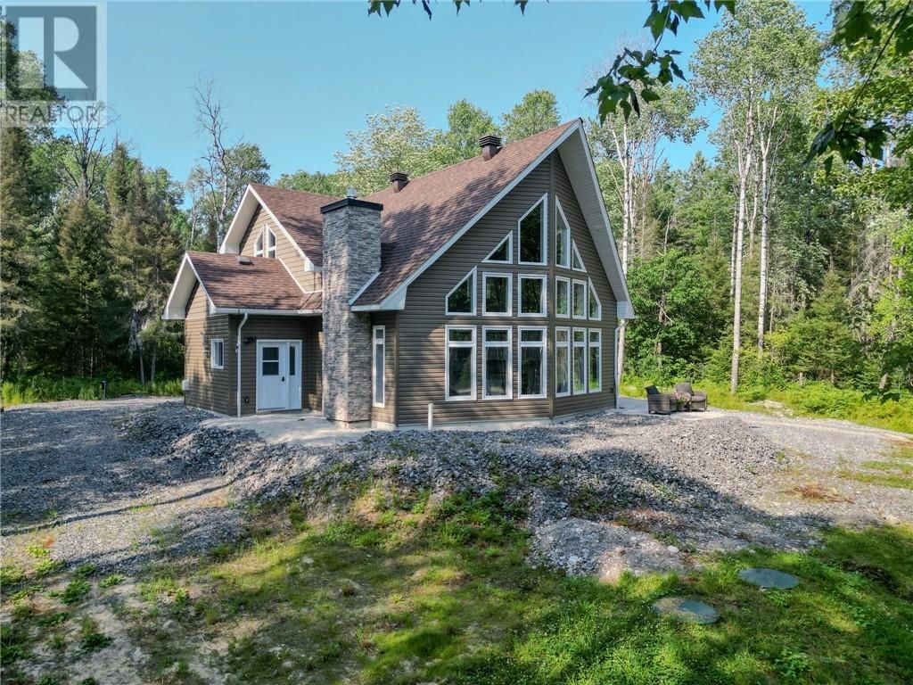 384 Old Webbwood Road, Webbwood
