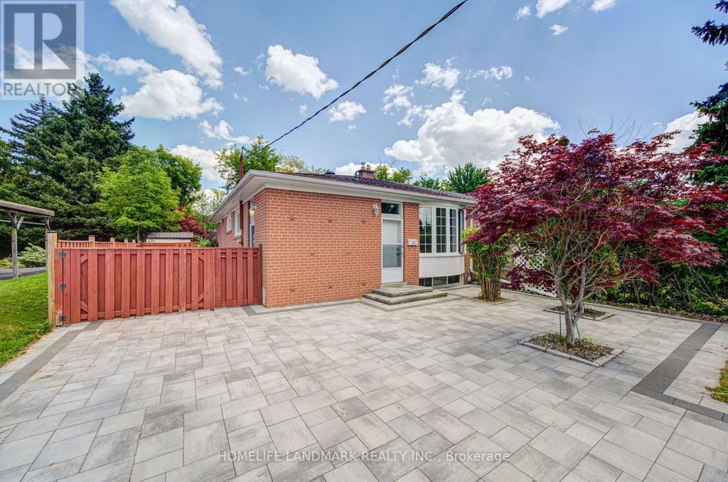 341 Blue Grass Boulevard, Richmond Hill (crosby)