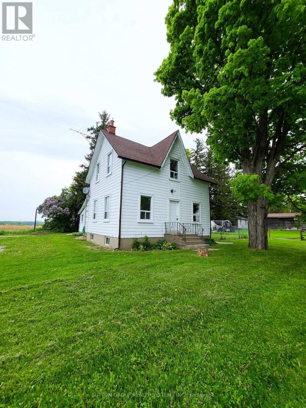 798 King Road, King