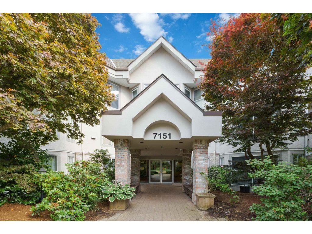 215 7151 121 Street, Surrey