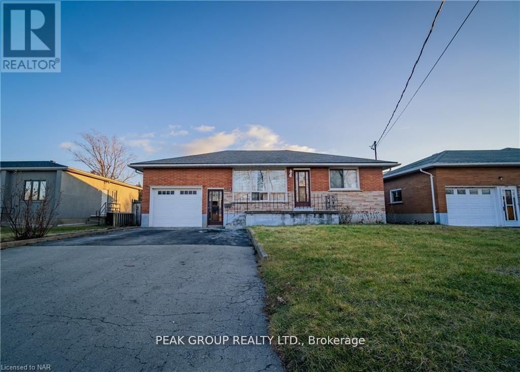 Lower - 248 Bertie Street, Fort Erie (central)