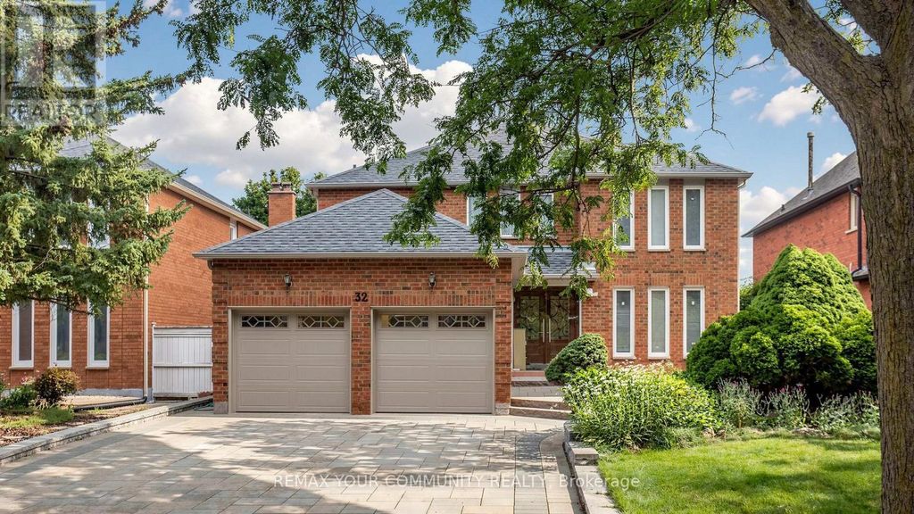 Basement - 32 Soho Crescent, Markham (markville)