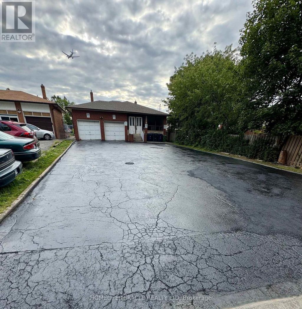 2114 Islington Avenue, Toronto (kingsview Village-The Westway)
