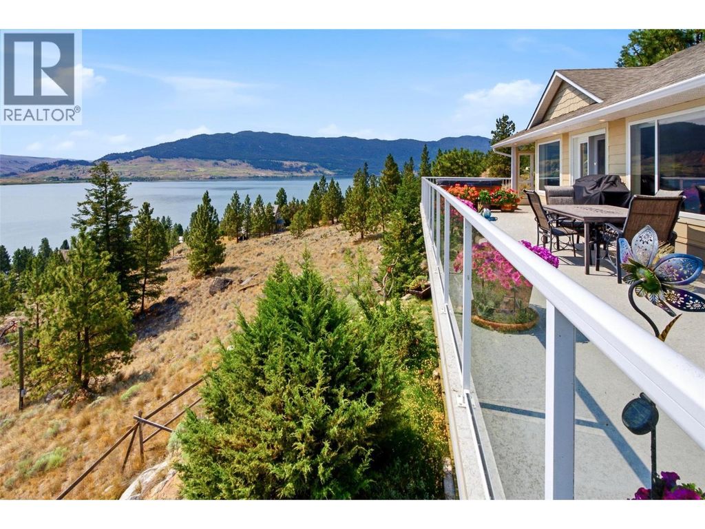 6407 Monck Park Road, Merritt