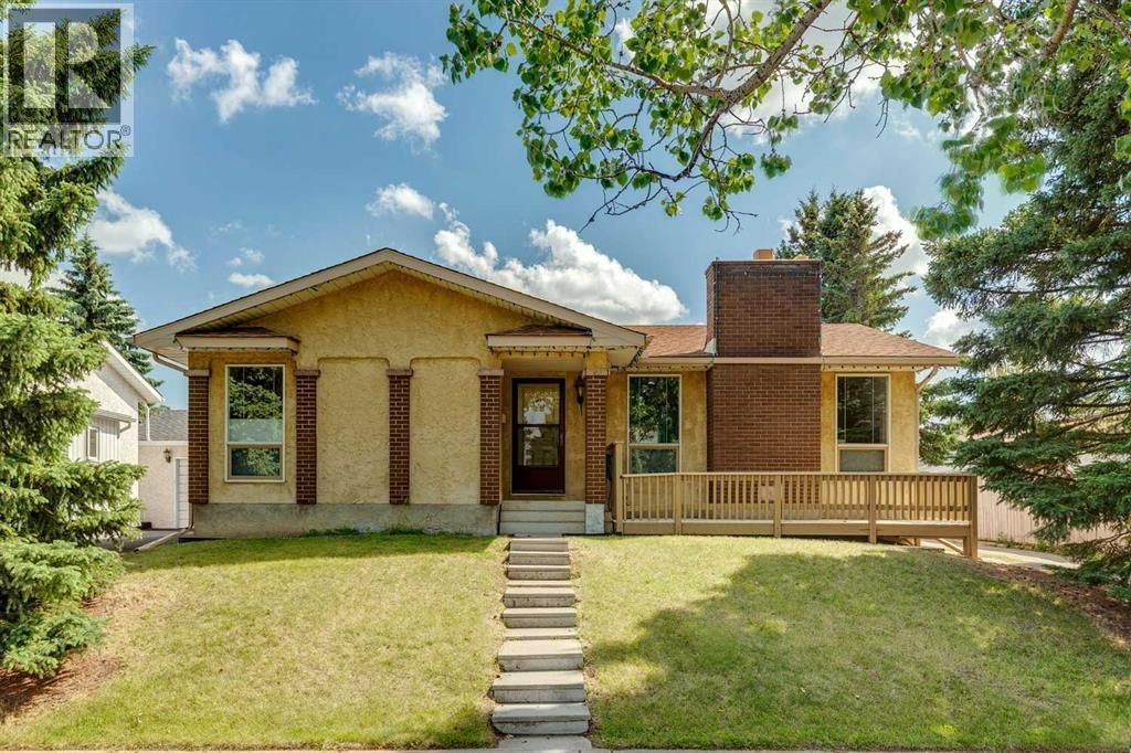 11248 Braeside Drive Sw, Calgary