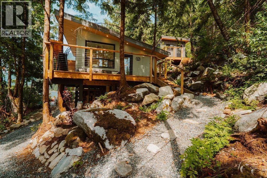 14 E Croker Island, North Vancouver