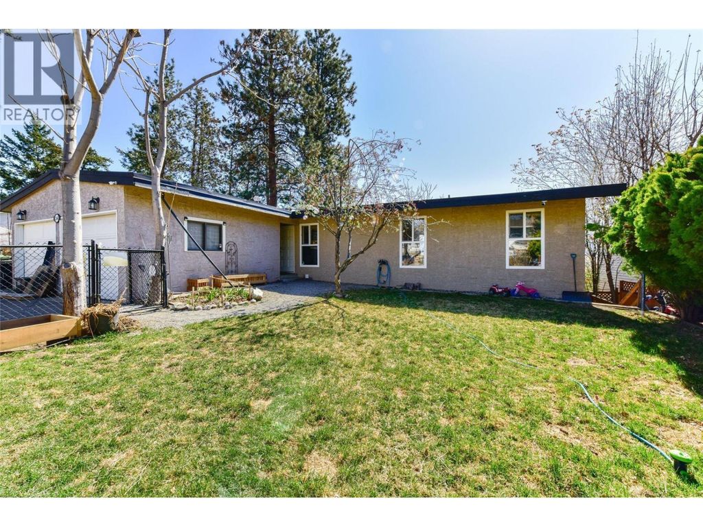2848 Glasgow Road, West Kelowna