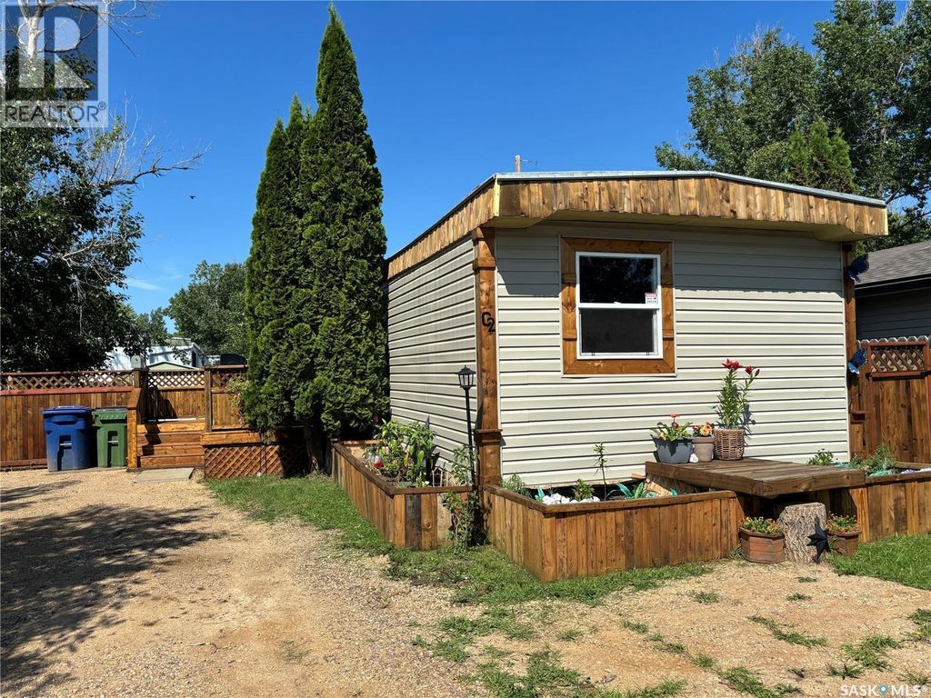 C2 1455 9th Avenue Ne, Moose Jaw