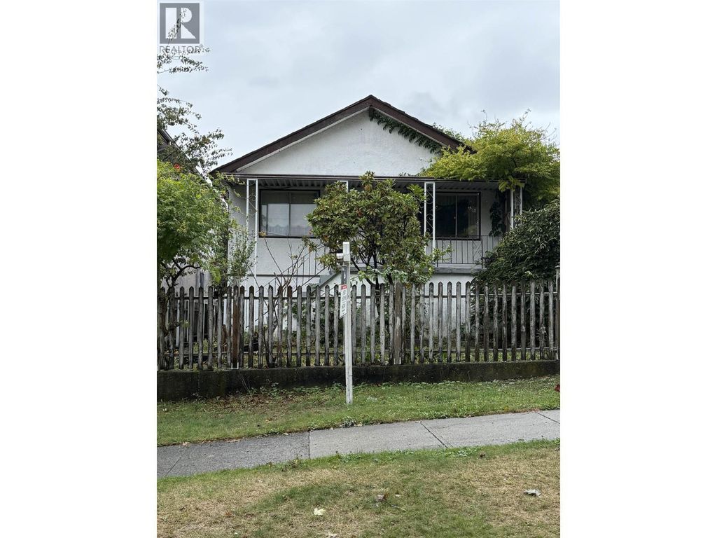 3409 E Pender Street, Vancouver