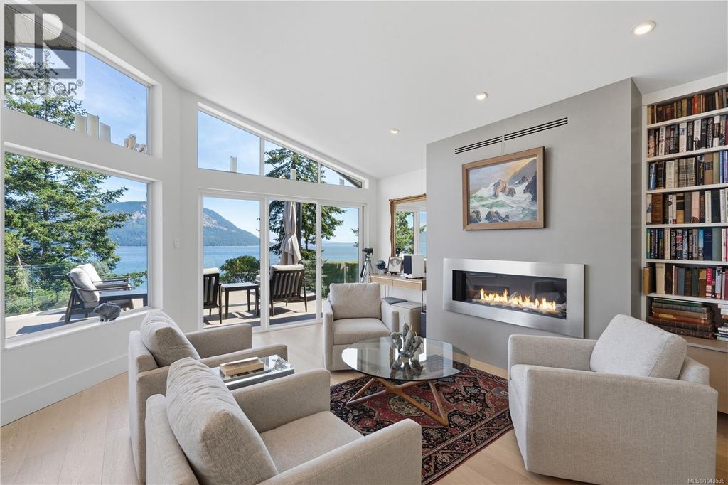 209 Marine Dr, Cobble Hill
