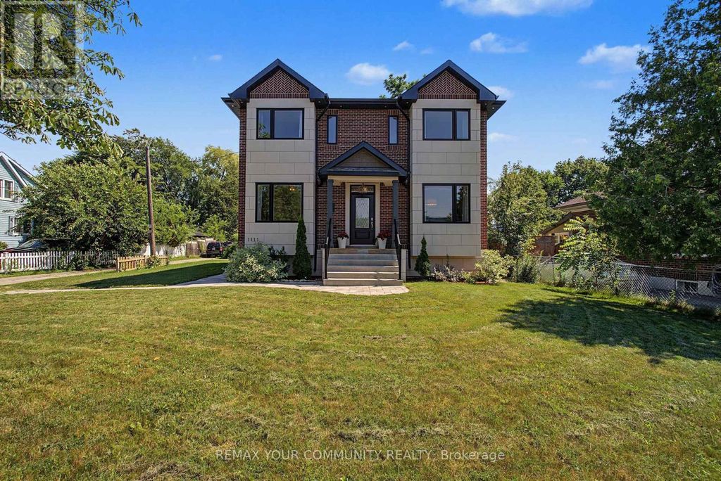 1111 King Street E, Oshawa (donevan)