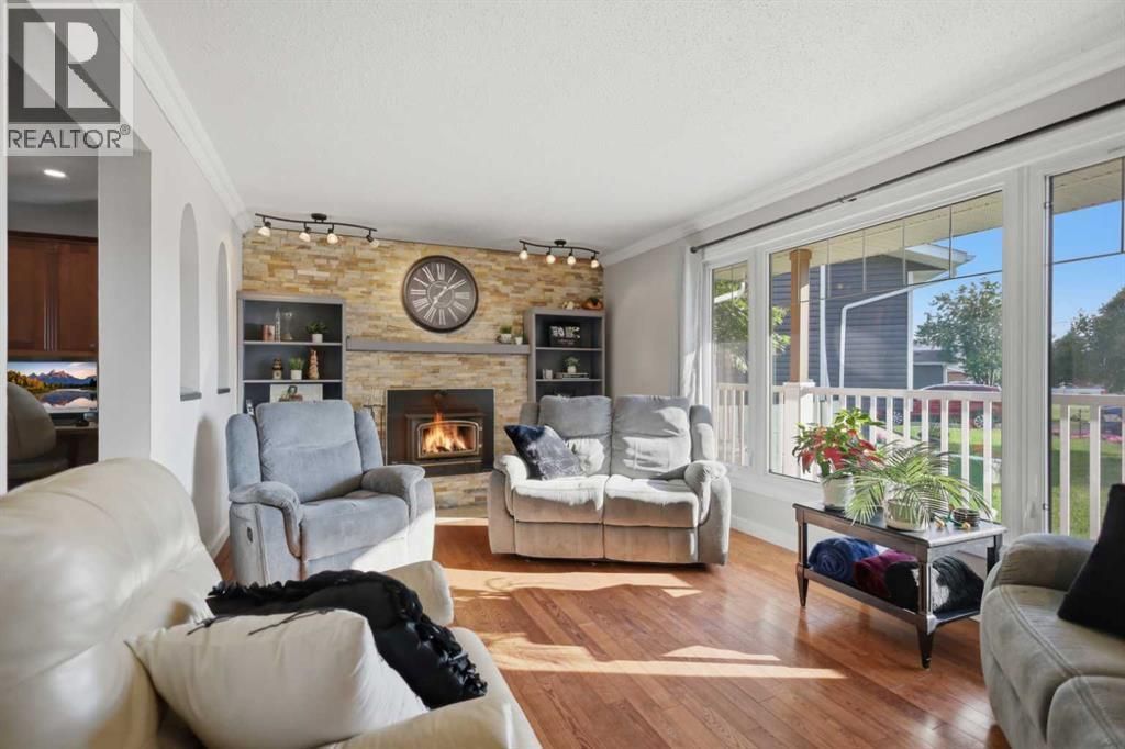 31 Willow Crescent, Lacombe