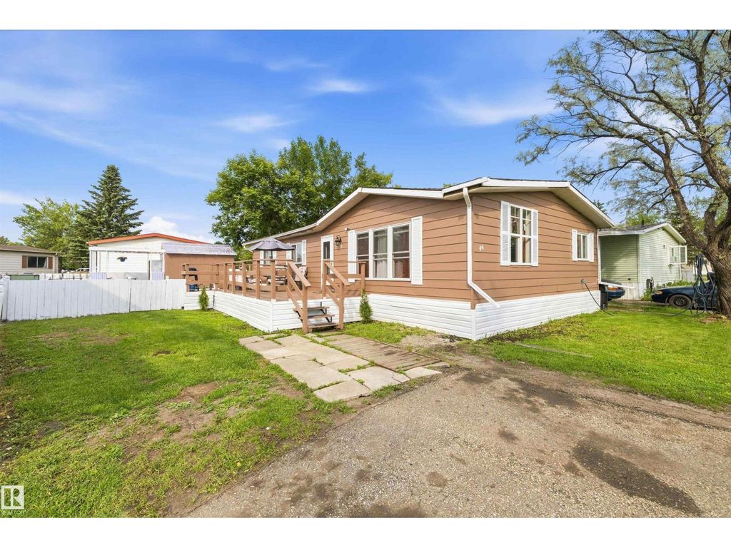 46 Maple Tc Nw, Edmonton
