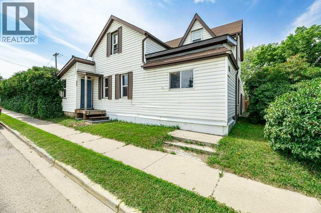 5003 48 Street, Innisfail