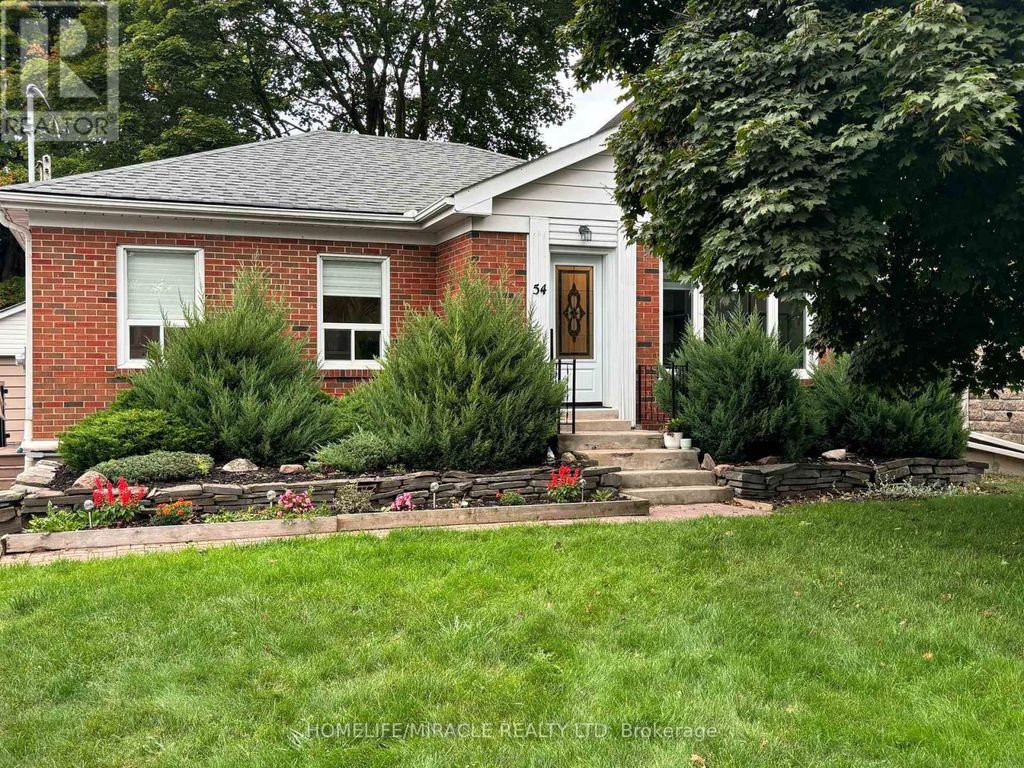 Upper Floor Suite - 54 Hawman Avenue, Vaughan (vaughan Grove)