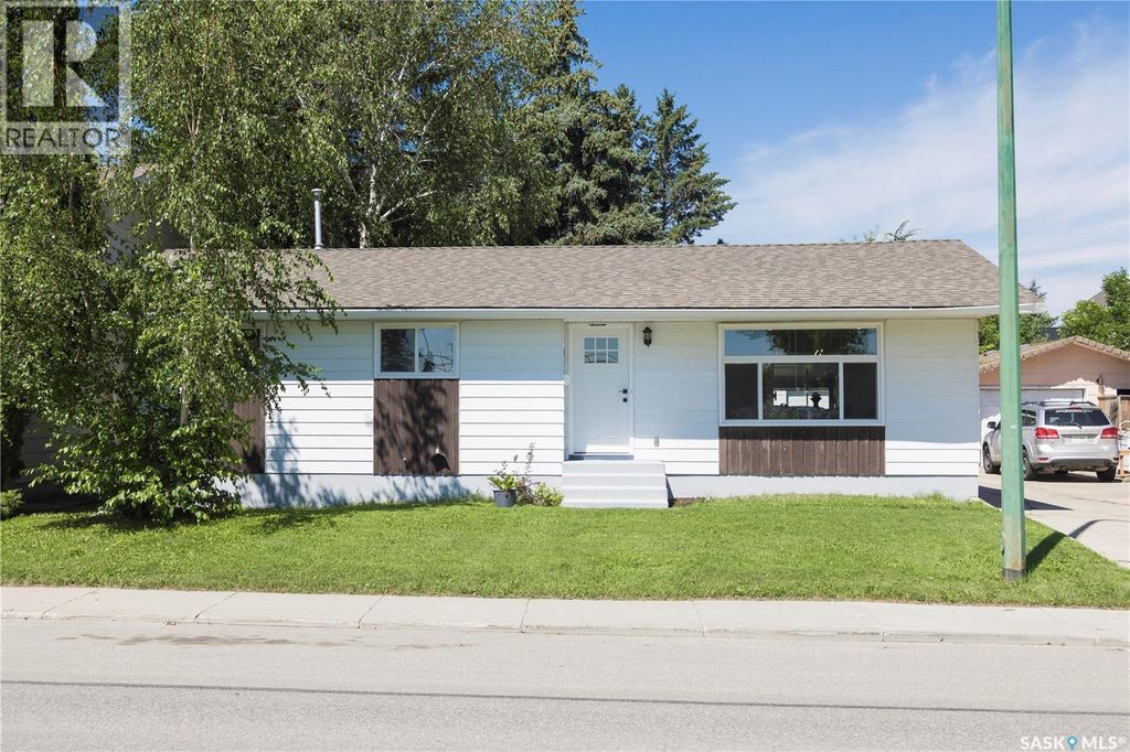 1614 Mckercher Drive, Saskatoon