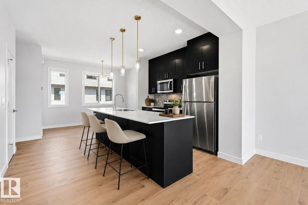 #4 11910 35 Av Sw, Edmonton