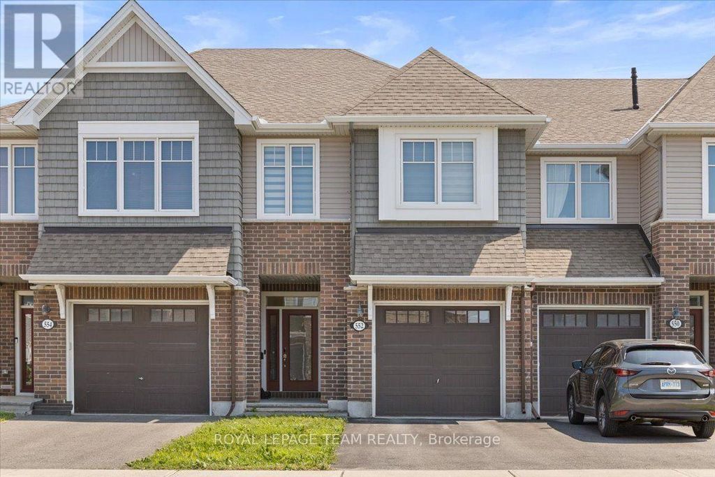 552 Jackdaw Avenue, Ottawa