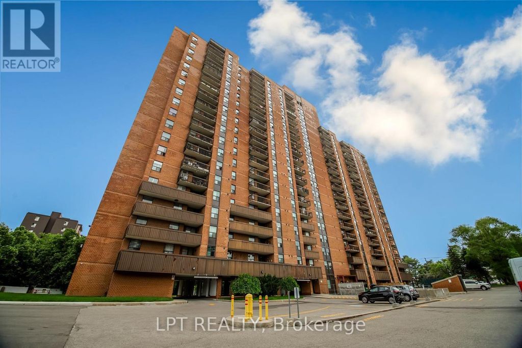 209 - 90 Ling Road, Toronto (west Hill)