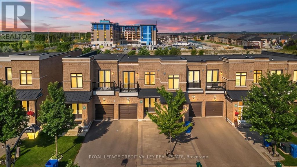 336 Elyse Court, Aurora