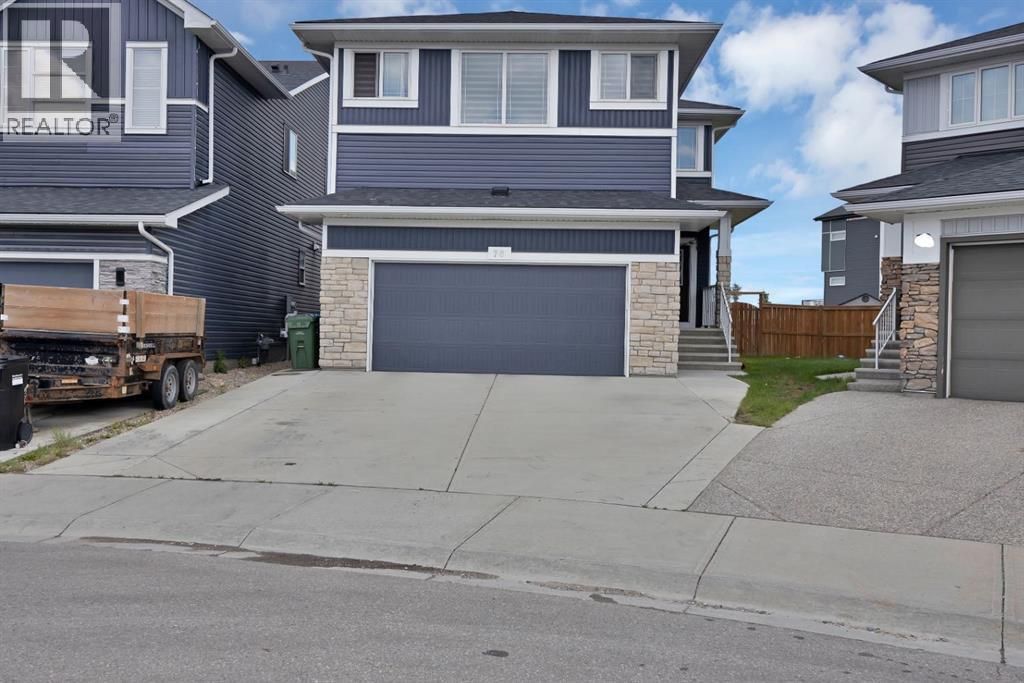 76 Red Embers Square Ne, Calgary
