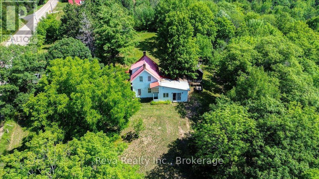 3332 Matawatchan Road, Greater Madawaska