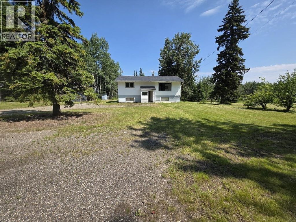 38064 Cariboo Highway, Hixon