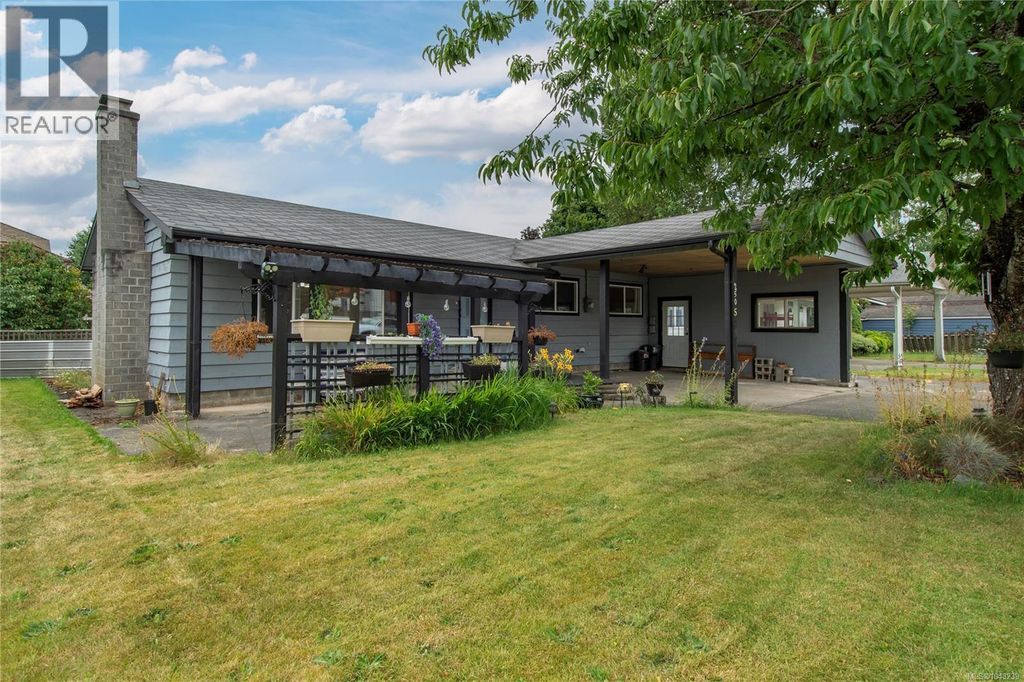 2505 Alder St S, Campbell River