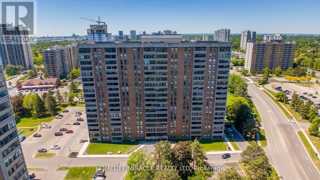 907 - 15 Kensington Road, Brampton (queen Street Corridor)