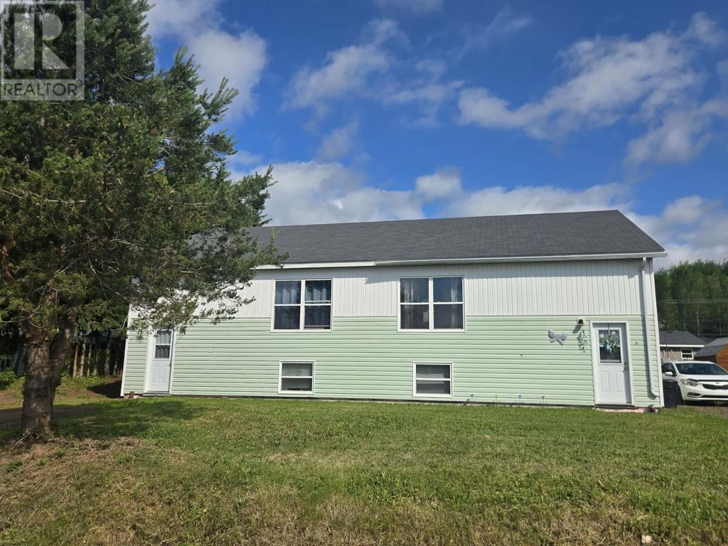1 Stanley Avenue, Bishop's Falls