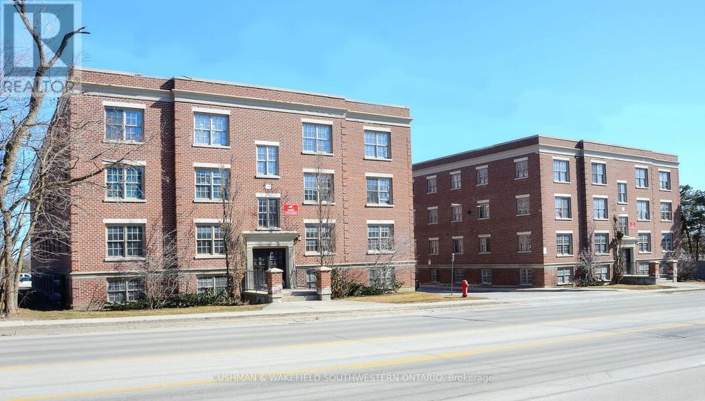 359-363 Duckworth Street, Barrie (grove East)