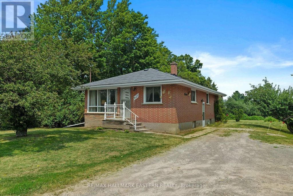 921 Robinson Road, Selwyn