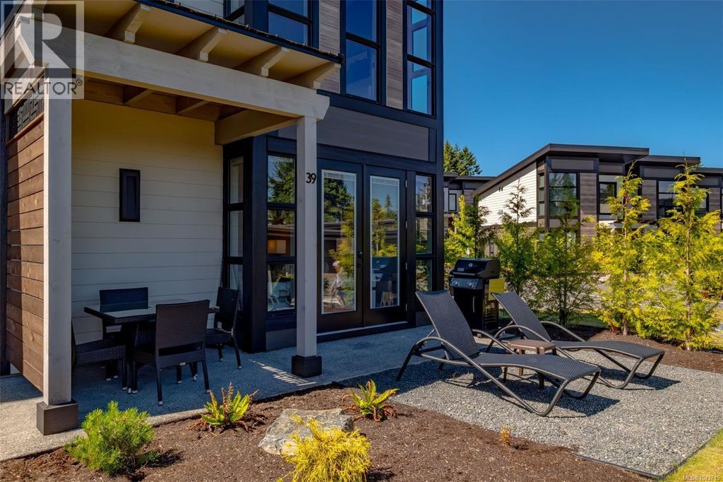 39 1175 Resort Dr, Parksville