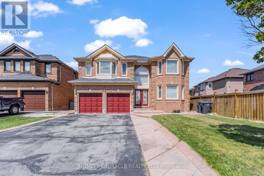 32 Gold Tree Street, Brampton (sandringham-Wellington)