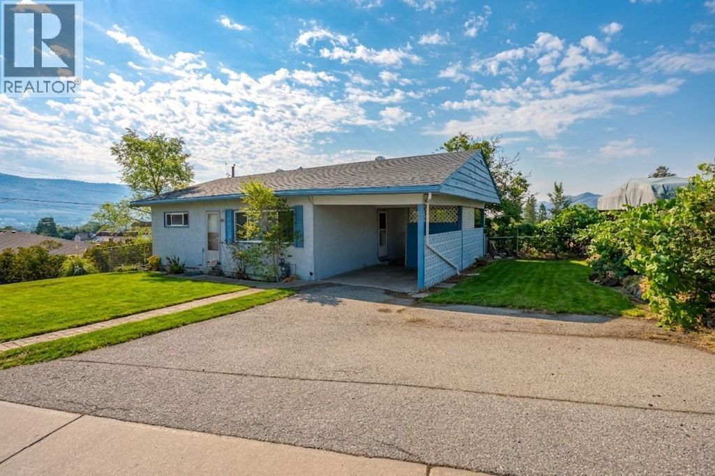 8903 74th Avenue, Osoyoos