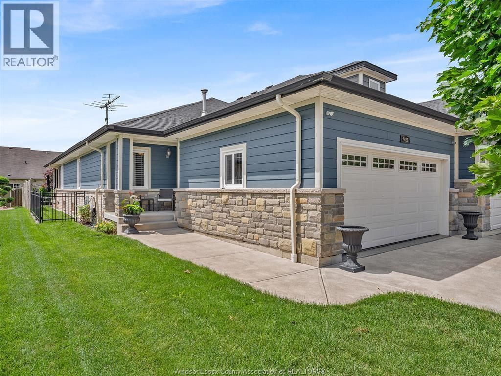 2425 Skinner, Lasalle