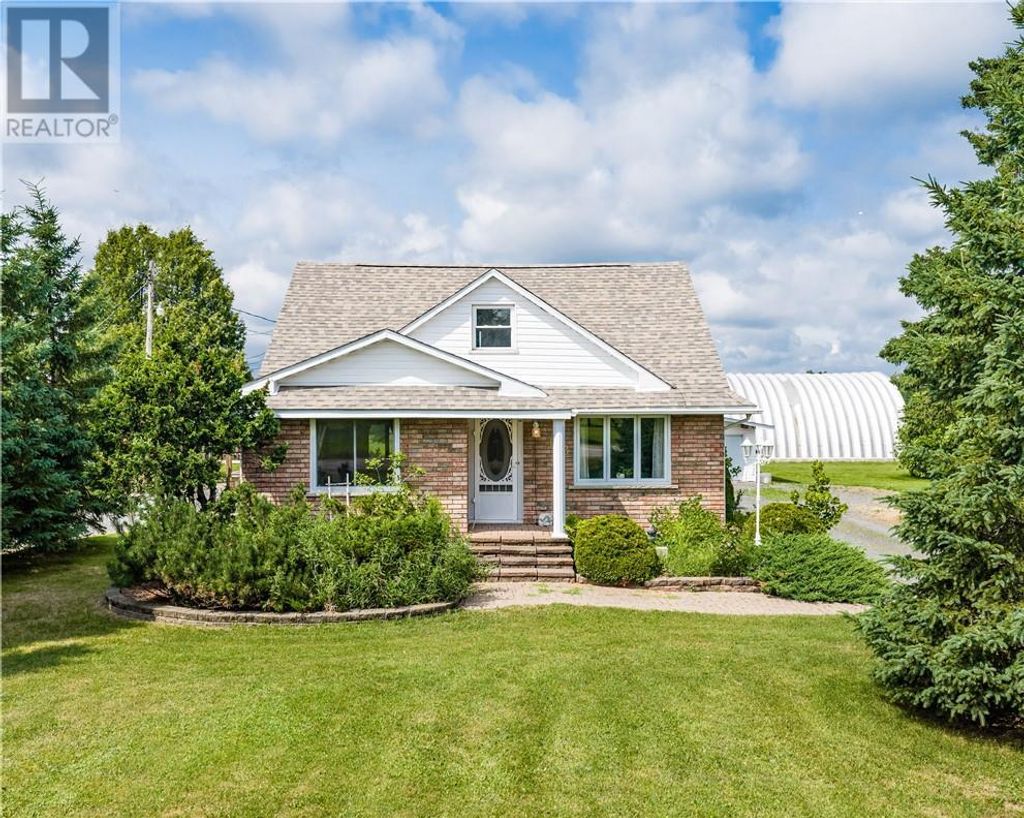 178 Seguin, Chelmsford
