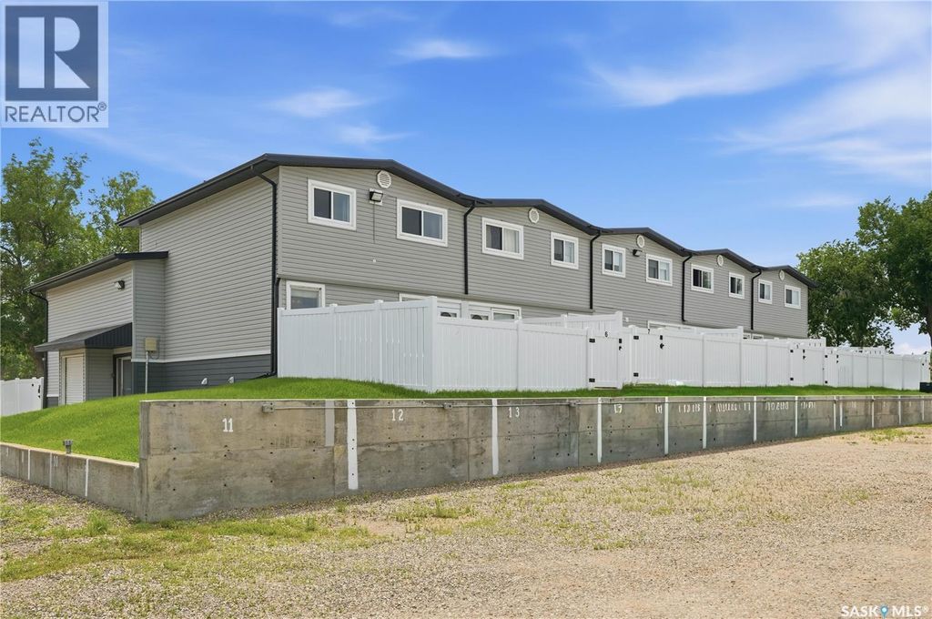 6 1292 Gordon Road, Moose Jaw
