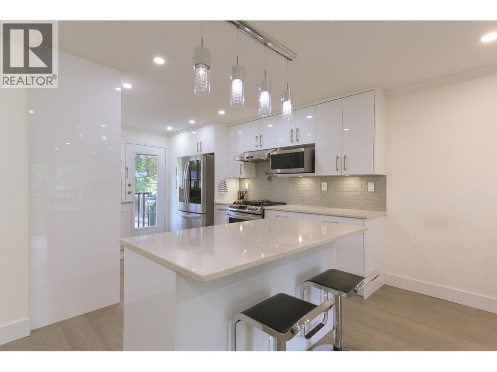 1543 Chadwick Avenue, Port Coquitlam