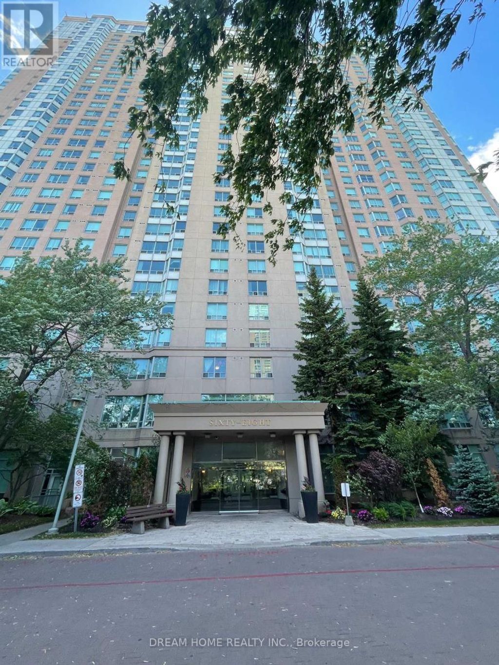 2323 - 68 Corporate Drive, Toronto (woburn)
