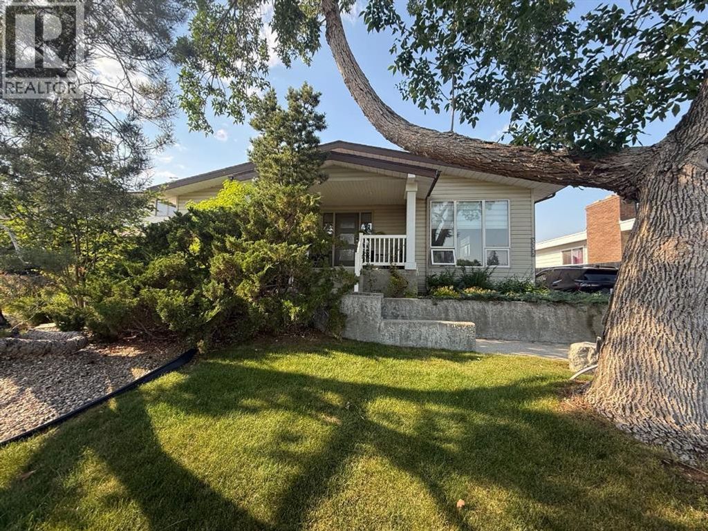 3733 21 Avenue S, Lethbridge