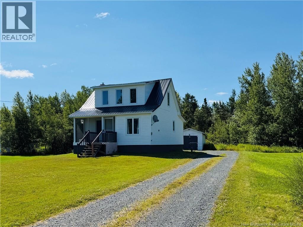 5647 Route 117, Baie-Sainte-Anne