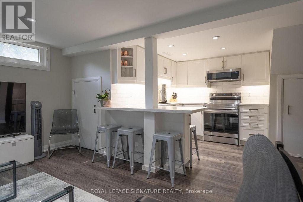 Bsmt - 305 Blue Grass Boulevard, Richmond Hill (crosby)